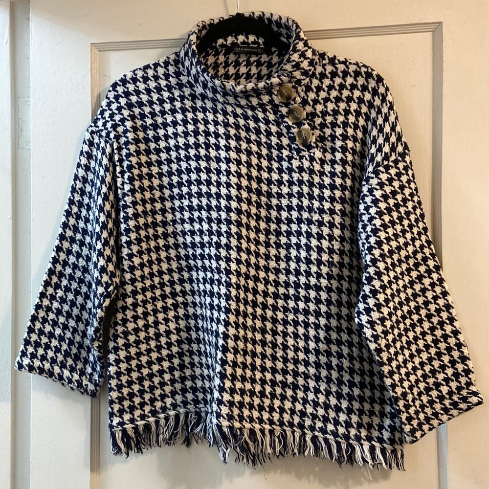 Zara houndstooth navy and cream sweater